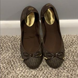 Women’s Michael kors brown flats size 8